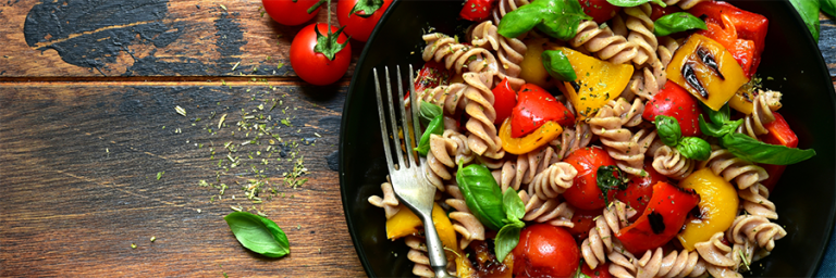 Pasta with Fresh Tomatoes, Garlic, and Basil