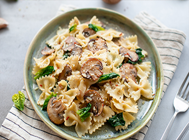 Pasta with Mushrooms and Spinach